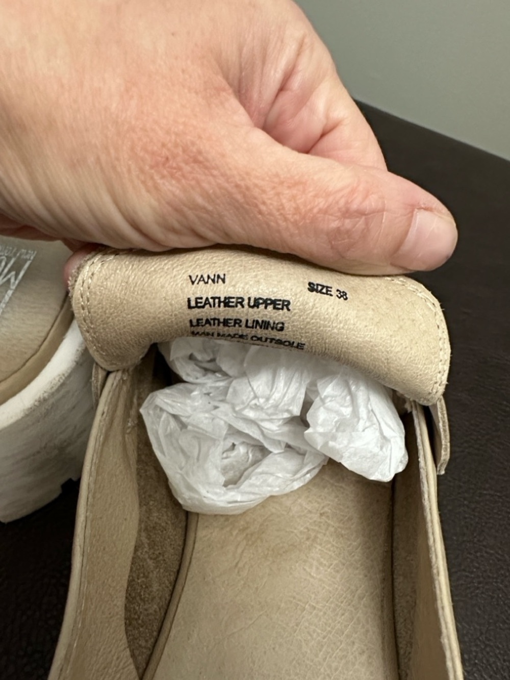 Sz 38⭐️Like New Miz Mooz Vann Cream Leather Chunky Mules. Fits Larger. See Pics - Picture 8 of 12